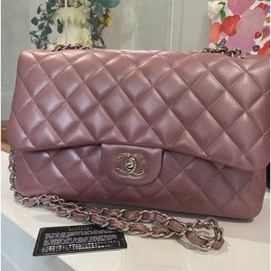 💯% Authentic STUNNING AND RARE! Chanel jumbo classic flap